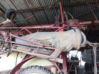 Postřikovač tažený Hardi TA 2400 TWIN - 5