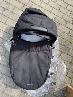 CYBEX Balios S Lux 2024 Moon Black + COT S Lux + autosedačka - 5