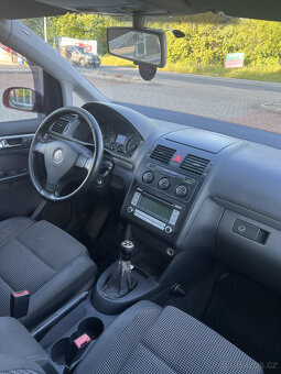 Volkswagen Touran 2.0tdi - 5