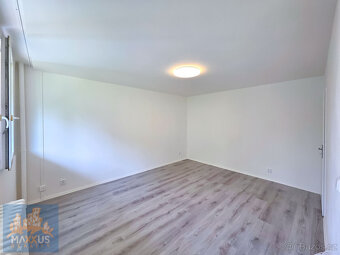 Pronájem světlého bytu 1+kk, 26,5 m², Vodárenská ulice, Klad - 5