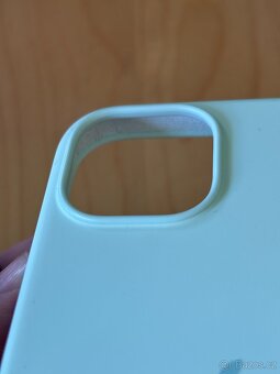 Apple silikonový kryt s MagSafe pro iPhone 15 |Mátově zelená - 5