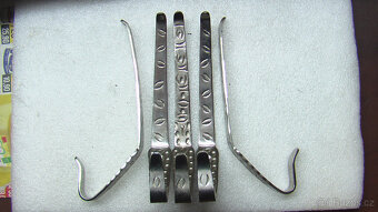 ZDOBENÉ VĚŠÁKOVÉ DRŽÁKY - 5