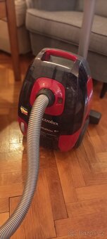 vysavač - 5