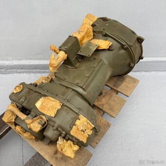 Pv3s V3S prevodovka nová - 5