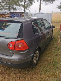 Golf 5 - 5