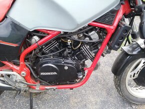 Honda VTR 250 F - 5