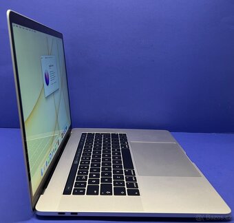 MacBook Pro 15” 2017/16GB RAM/Intel i7/512GB SSD/ Záruka - 5
