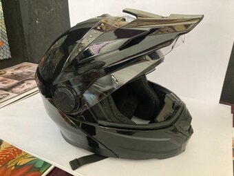 Helma na cestovní enduro W-TEC - 5