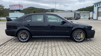 OZ Ultraleggera 5x100 R17 8J ET48 - 5