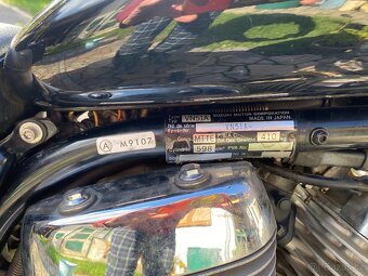 Suzuki VS 600 Intruder - 5