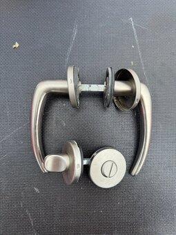 KOVANI NA DVERE Rozetové 29 ks - 5