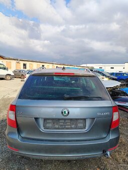 Škoda Superb 2 2.0 103kw CFF rv 2011 kombi - 5