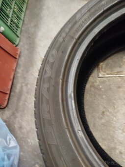 Pneu 215/55r17 - 5