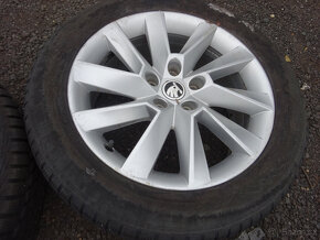 Alu kola Škoda Superb 3 215/55/17 zimní 6mm - 5