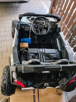 Dětská elektrická puchy CAN-AM Maverick 800W, 24V 10Ah - 5