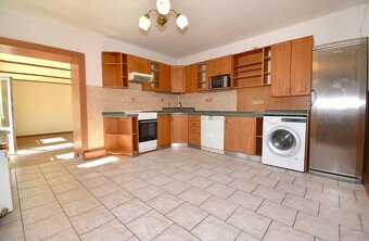 Prodej domu 3+1 120 Lysá nad Labem 244 m² na pozemku 543 m² - 5