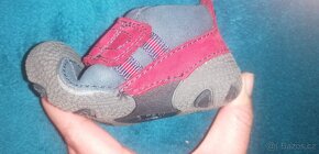 První barefoot botičky, v. 19, stélka cca 11,5 cm - 5