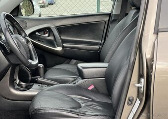 Toyota Rav4 SOL 2.0VVTi 4x4 AUTOMAT NAVI automat 116 kw - 5