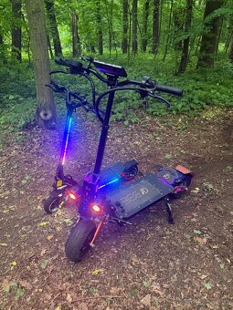 Elektrická koloběžka Obarter D5 NOVÁ (250km nájezd) - 5