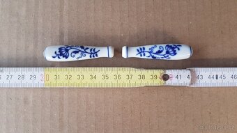 Porcelánové rukojeti příborů, cibulový vzor, - 5