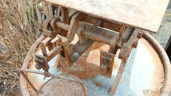 Stará litinová kupecká, obchodní váha, funkční - 5