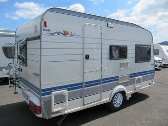 Prodám karavan Hobby 400 sf,r.v.1998 + mover + předstan. - 5