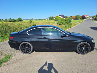 BMW 335i e92, automat, zadokolka, R19 - 5