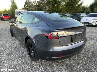 VÝKON ZDVIHU TESLA 3 DVOJITÝ MOTOR S DLOUHÝM DOSAHEM Rok v - 5