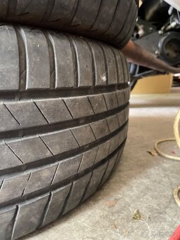 Letní pneu 215/55/17 Bridgestone 90% - 5