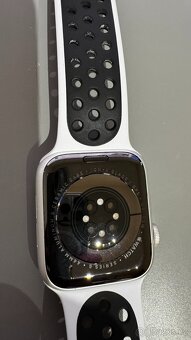 Prodám Apple Watch series 6 44mm střírbné - 5