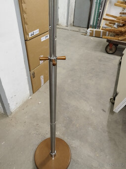 Stojanový věšák - 5