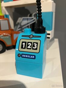 LEGO® DUPLO® 10924 Závodní den Bleska McQueena - 5