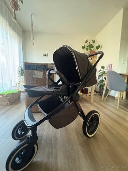 Kočárek Moon Resea S - 5