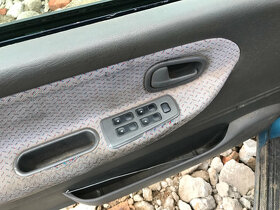 Kia Sportage 2,0i 70kW 2004 Automat - díly - 5