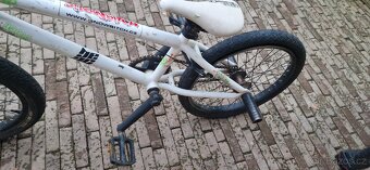 Bmx kolo prasklá zadní duše - 5