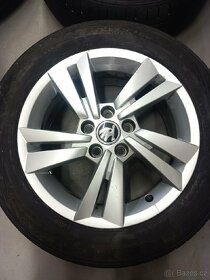 15" Cygnus FABIA 3 Rapid 185/60 15" - 5