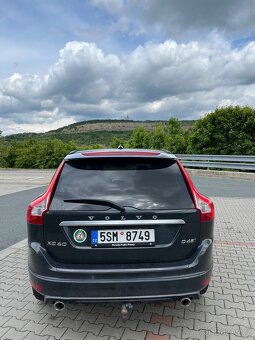 Volvo XC60 D4 AWD R-design - 5