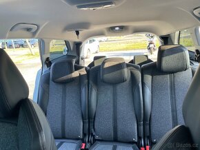 Peugeot 5008 - 5