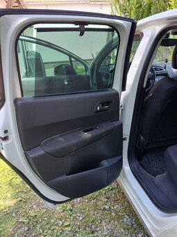 Peugeot 3008 - 5