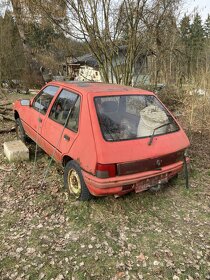 Prodám veškeré náhradní díly z Peugeot 205 - 5