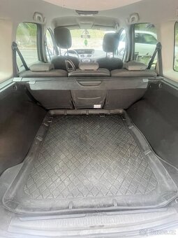 Renault Grand Scenic III 2013 - 5