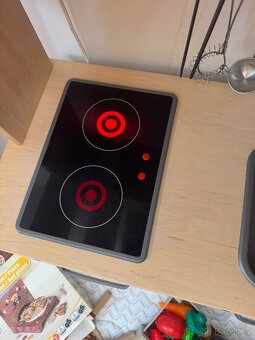 Dětská kuchyňka Ikea vč. příslušenství - 5