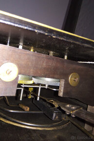 Dřevěné nástěnné hodiny - pendlovky Kienzle - 5