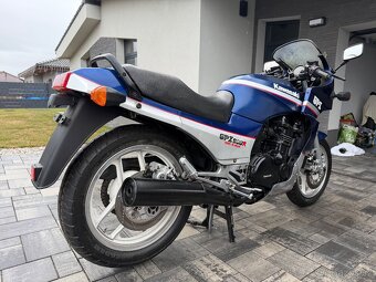 Kawasaki Gpz 900 - 5