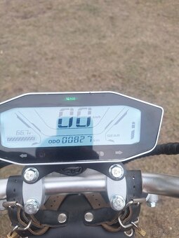 Elektrická tříkolka 2000W (omezovač 1000W) - 5