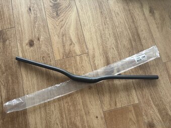 Řídítka OneUp Carbon Handlebar 800mm - 5