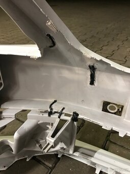 Škoda Octávia 3 přední nárazník - 5
