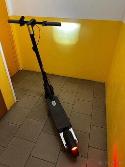 Elektrokoloběžka Xiaomi Electric Scooter 5 Pro - 5