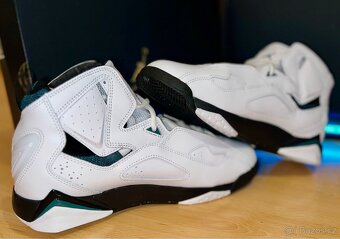 Jordan True Flight oxidized green - 5