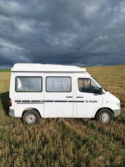 Mercedes-Benz 212D La Strada - 5